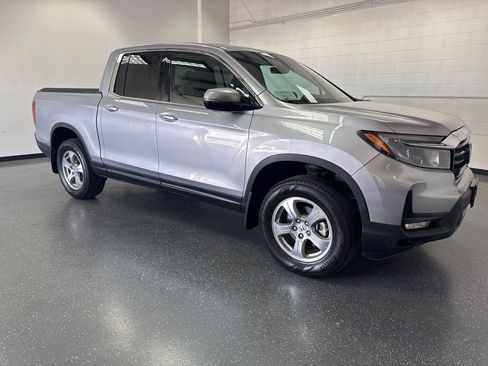 Used 2021 Honda Ridgeline RTL-E image 2