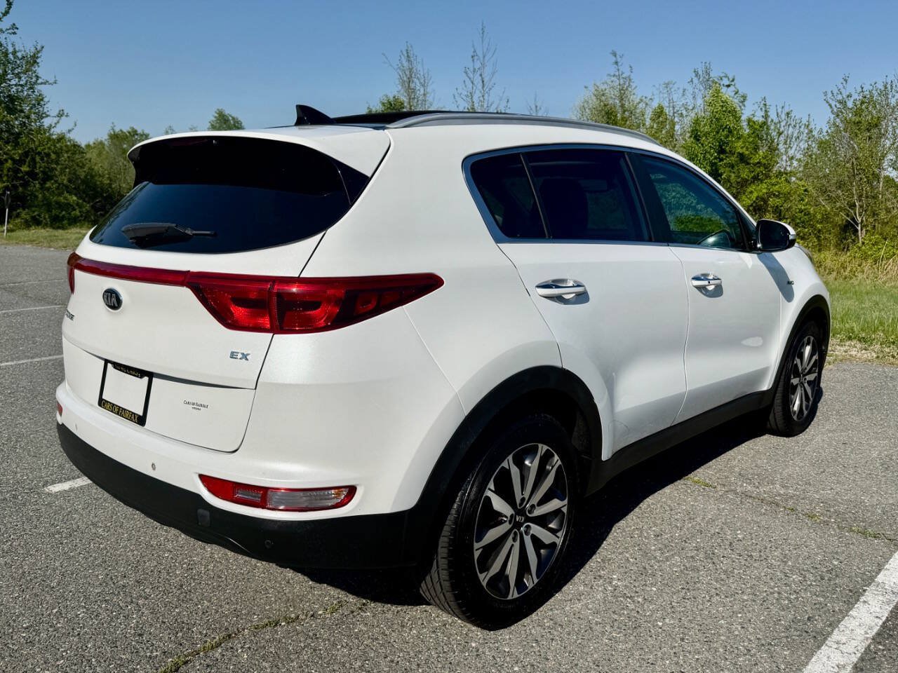 Used 2017 Kia Sportage EX w/ EX Technology Package AWD/4WD image 3
