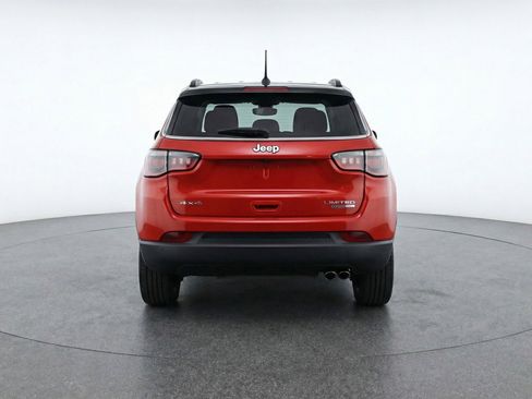 Used 2025 Jeep Compass Limited AWD/4WD image 7