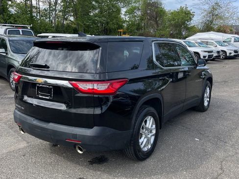 Used 2018 Chevrolet Traverse LS AWD/4WD image 2