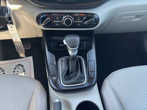 Used 2024 Kia Soul LX w/ Option Group 015 FWD image 23