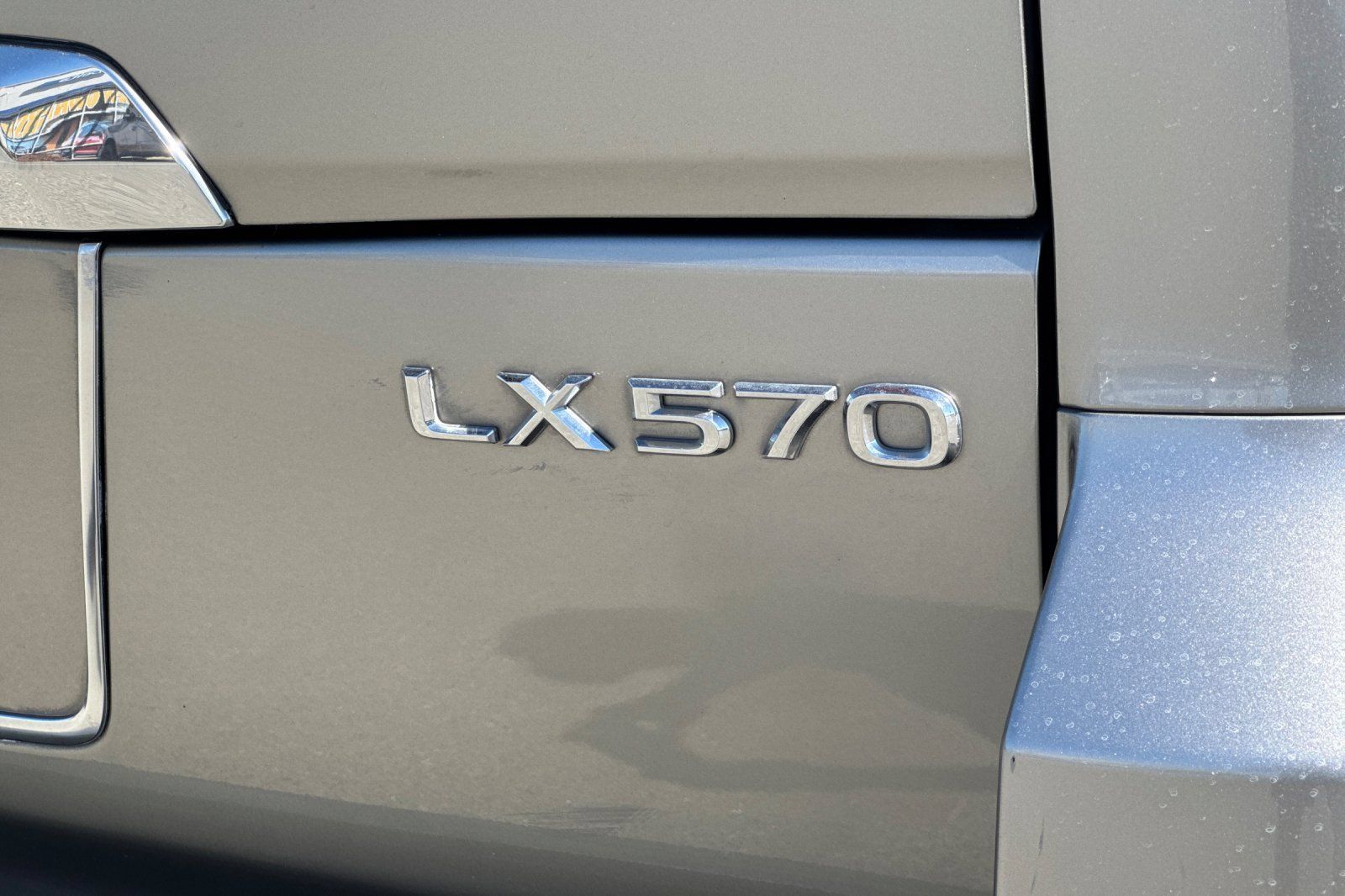 Used 2019 Lexus LX 570 4WD image 29