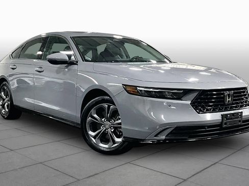 Used 2024 Honda Accord EX-L image 3