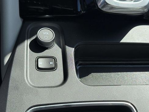 Used 2025 Acura MDX w/ Technology Package image 24