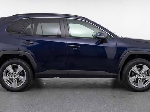 Used 2025 Toyota RAV4 XLE image 8