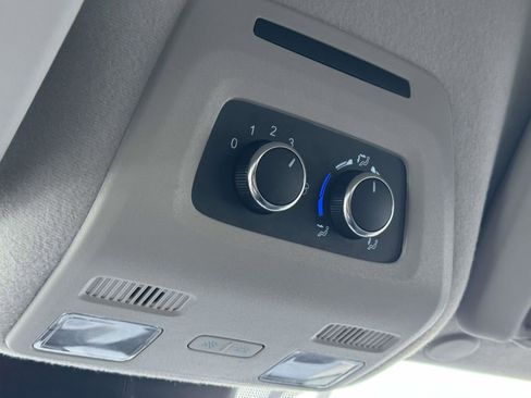 Used 2023 Ford Transit 350 XLT image 31