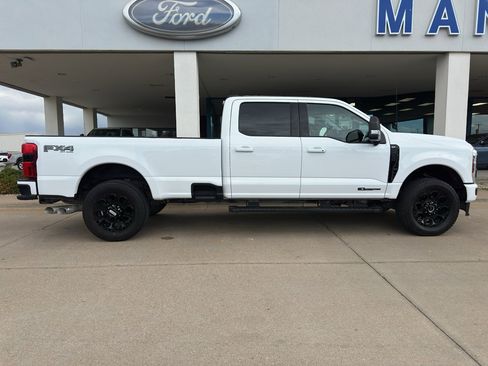 Used 2025 Ford F250 XLT w/ Black Appearance Package AWD/4WD image 7