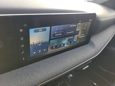 Used 2025 Nissan Kicks SV FWD image 26