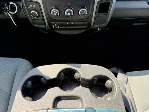 Used 2018 RAM 2500 Tradesman w/ Chrome Appearance Group AWD/4WD image 22