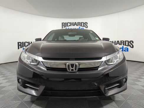 Certified 2018 Honda Civic EX-T image 3