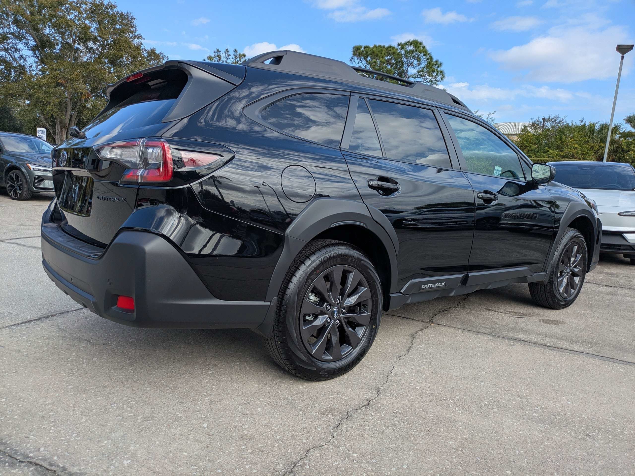 Used 2025 Subaru Outback Onyx Edition w/ Popular Package #2 AWD/4WD image 4