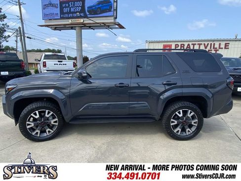 Used 2025 Toyota 4Runner TRD Sport Premium AWD/4WD image 39