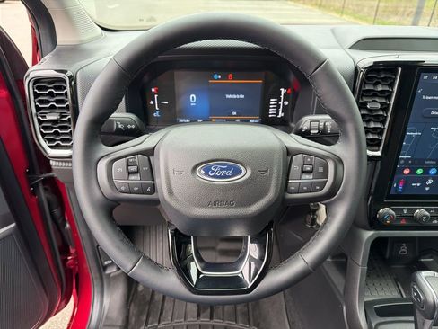 Used 2025 Ford Ranger XLT w/ Black Appearance Package AWD/4WD image 15