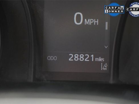 Used 2024 Toyota Camry SE image 32