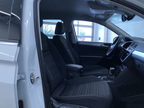 Used 2024 Volkswagen Tiguan S image 22