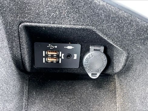 Used 2021 Lexus IS 300 w/ Accessory Package RWD image 38