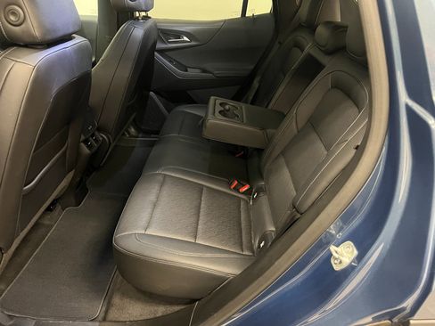 Used 2025 Chevrolet Equinox LT w/ Convenience Package II image 24