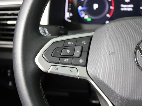 Used 2023 Volkswagen Atlas SE w/ Panoramic Sunroof Package image 16