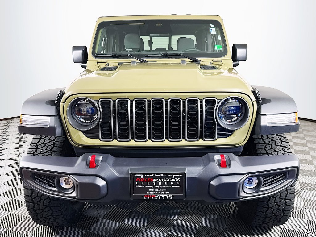 Used 2026 Jeep Gladiator Rubicon w/ Steel Power Dome Hood Package AWD/4WD image 2