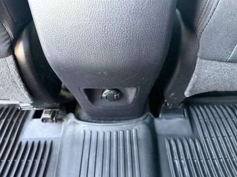 Used 2018 Toyota RAV4 XLE AWD/4WD image 20