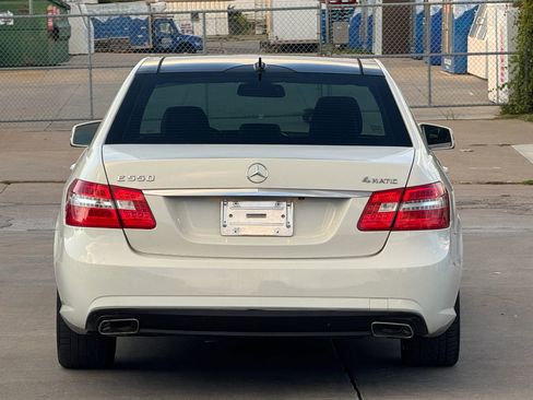 Used 2010 Mercedes-Benz E 350 4MATIC Sedan image 10