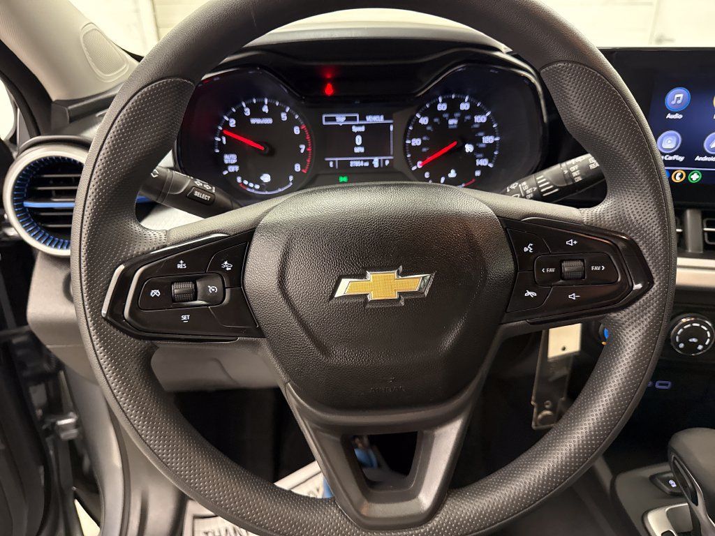 Used 2024 Chevrolet Trax LS FWD image 15