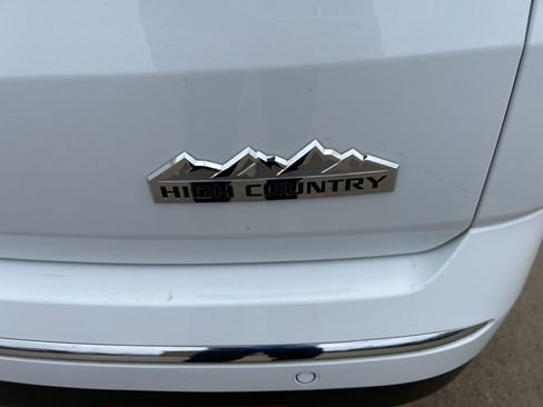 Certified 2021 Chevrolet Traverse High Country image 21