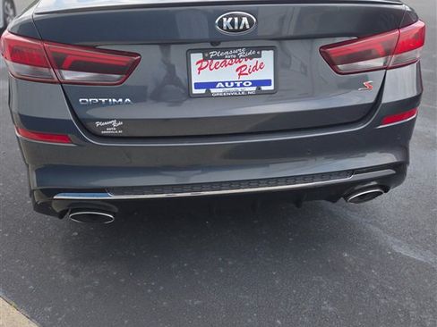 Used 2020 Kia Optima S FWD image 4