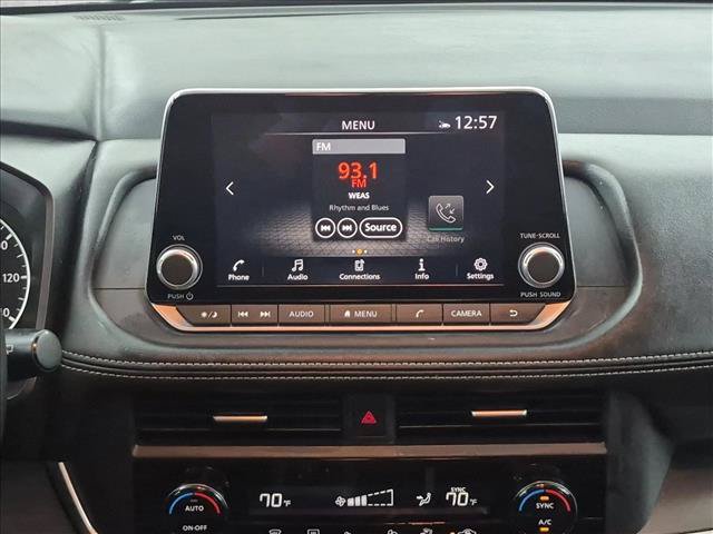Used 2025 Nissan Rogue SV FWD image 17