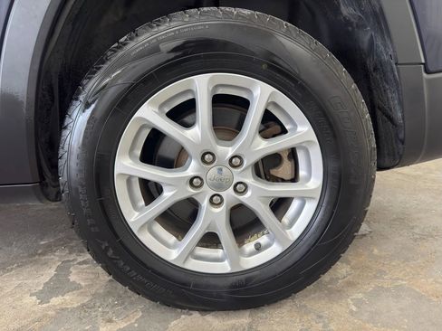 Used 2014 Jeep Cherokee Latitude w/ Trailer Tow Group image 14