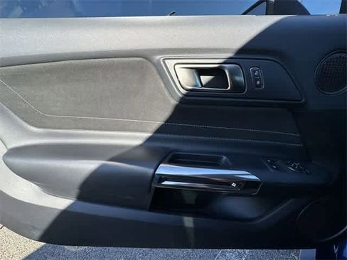 Used 2017 Ford Mustang Shelby GT350 image 19