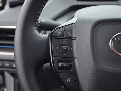 Used 2023 Toyota Prius Limited image 12