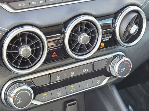 Used 2023 Nissan Sentra SV image 14