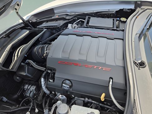 Used 2015 Chevrolet Corvette Stingray Coupe w/ ZF1 Appearance Package RWD image 16