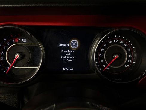 Used 2022 Jeep Wrangler Unlimited Rubicon image 14