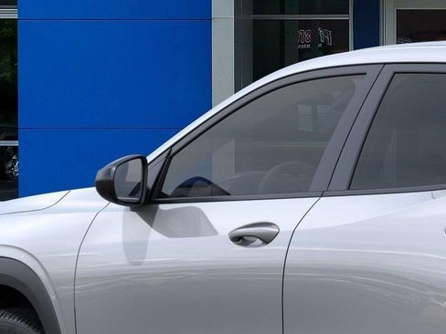 New 2026 Chevrolet Trax RS image 12