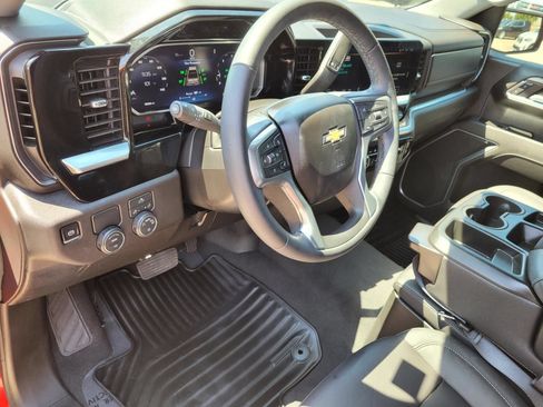 Used 2026 Chevrolet Silverado 1500 LT w/ Leather Package RWD image 22