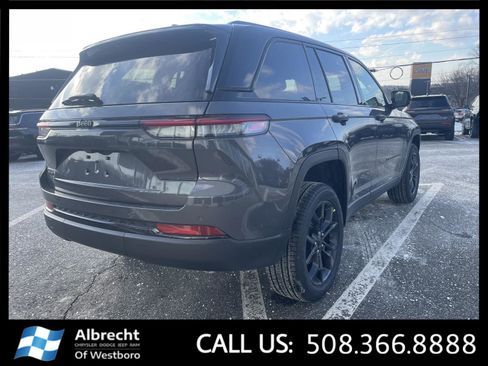 New 2025 Jeep Grand Cherokee Limited image 5