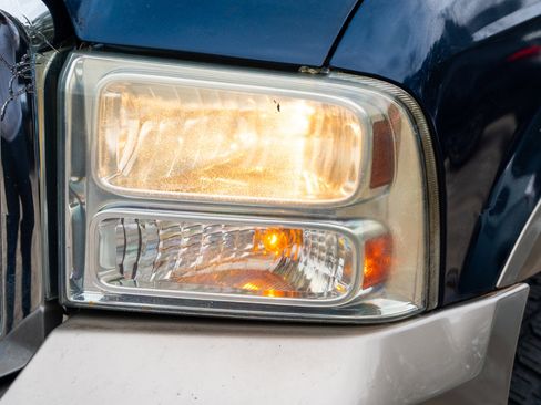 Used 2006 Ford F250 King Ranch image 13