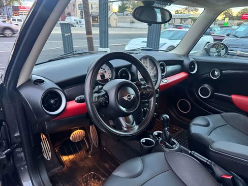 Used 2011 MINI Cooper S image 13