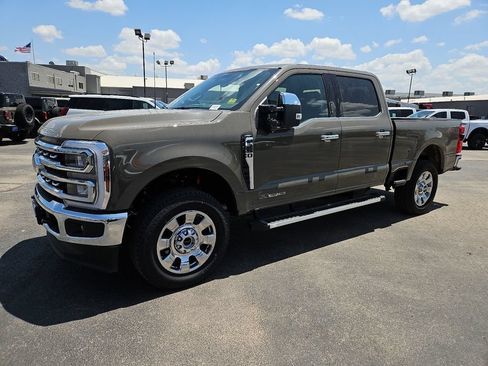 New 2026 Ford F250 Lariat w/ Chrome Package AWD/4WD image 5