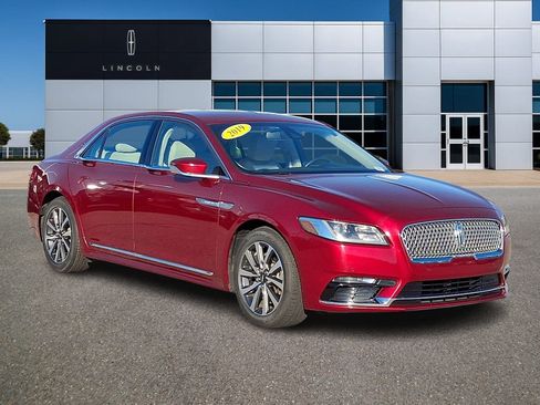 Used 2019 Lincoln Continental Premiere image 1