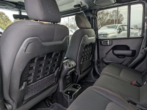 Used 2022 Jeep Gladiator Mojave image 20