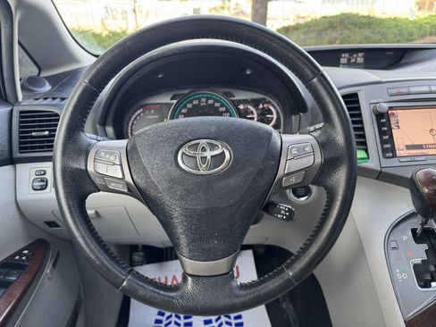 Used 2010 Toyota Venza image 21