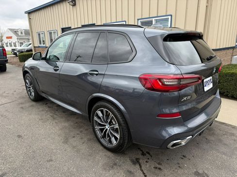 Used 2019 BMW X5 xDrive40i w/ M Sport Package image 6