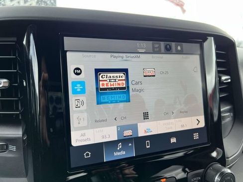 New 2026 RAM 1500 Express AWD/4WD image 18