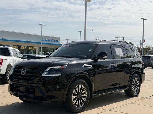 Used 2023 Nissan Armada SL w/ Midnight Edition Package RWD image 7