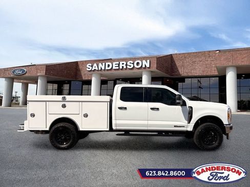 Used 2025 Ford F350 XLT w/ FX4 Off-Road Package AWD/4WD image 2