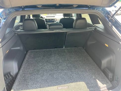 Used 2022 Volkswagen Atlas Cross Sport SE w/ Panoramic Sunroof Package AWD/4WD image 24