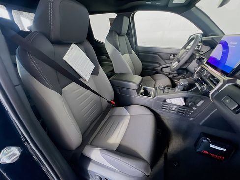 New 2025 Toyota Tacoma TRD Sport image 31